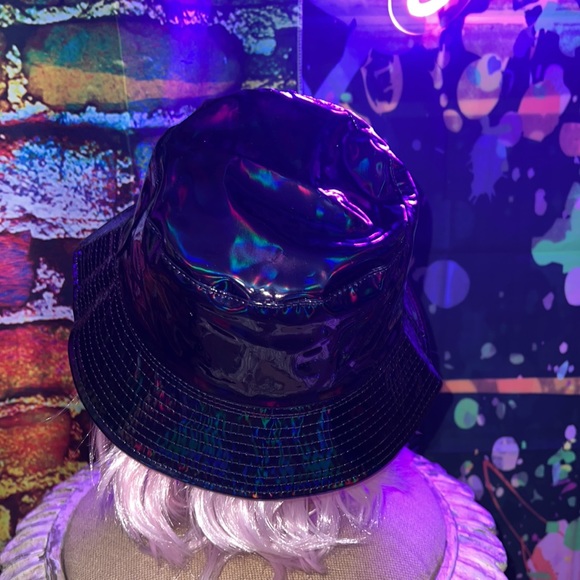 New Wet look Black Bucket Hat - Picture 6 of 9